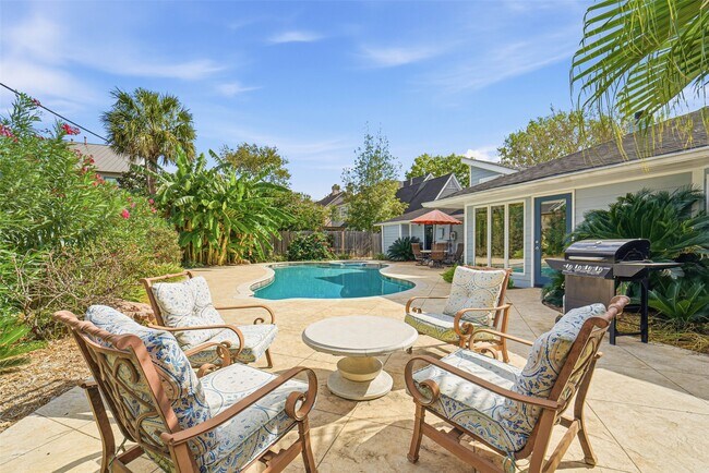 Building Photo - 4600 Huisache St