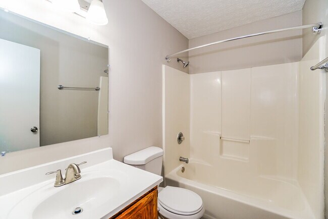 Building Photo - 968 Western Run Dr