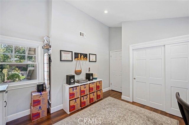 Building Photo - 3303 Parkvista Dr