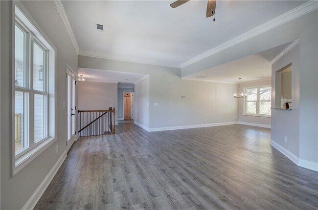 Building Photo - 315 Arbor Cir