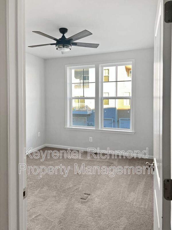 Building Photo - 719 McCormick Farm Dr