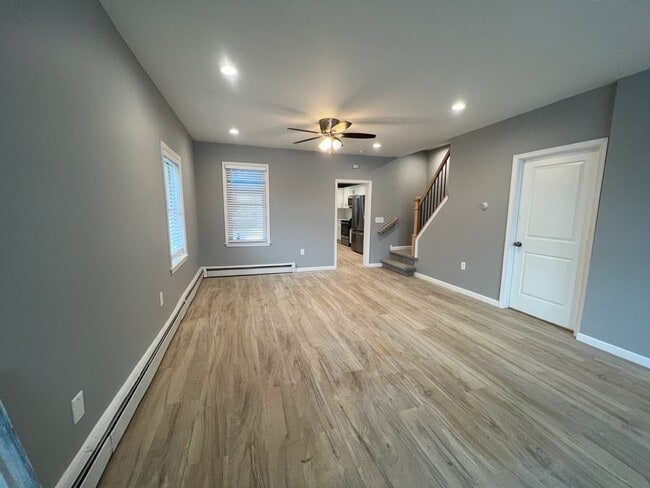 Building Photo - Awesome 3 bedroom 1.5 bath in Lower Macung...