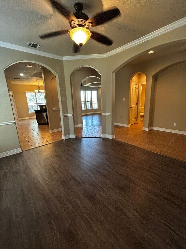 Building Photo - Beautiful Home for rent in Stillwater Ranch