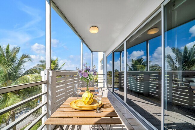 Building Photo - 555 Crandon Blvd