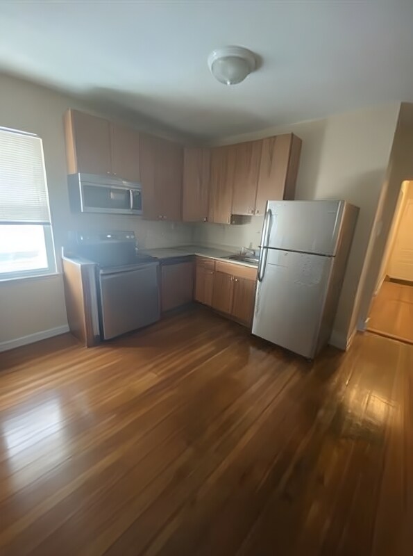 Building Photo - 151 Boston St