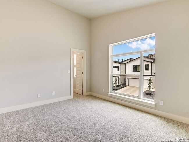 Building Photo - 16011 Babcock Rd