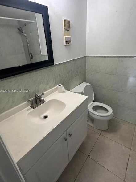 Building Photo - 20725 NE 8th Ct