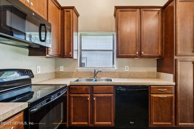 Building Photo - 1565 Shearwater Dr