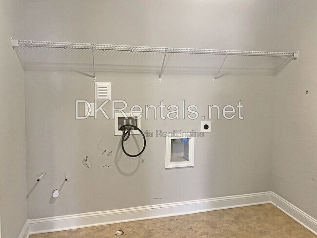 Building Photo - 582 Warrenton Run Dr