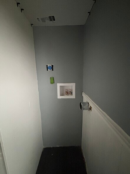 Building Photo - 46 Evelyn St