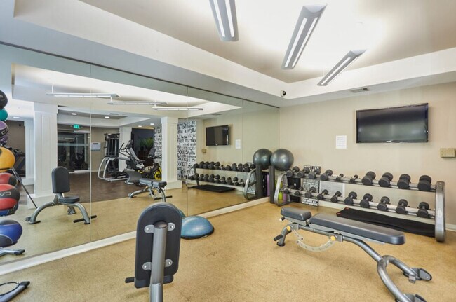 Building Photo - 467 S Arnaz Dr