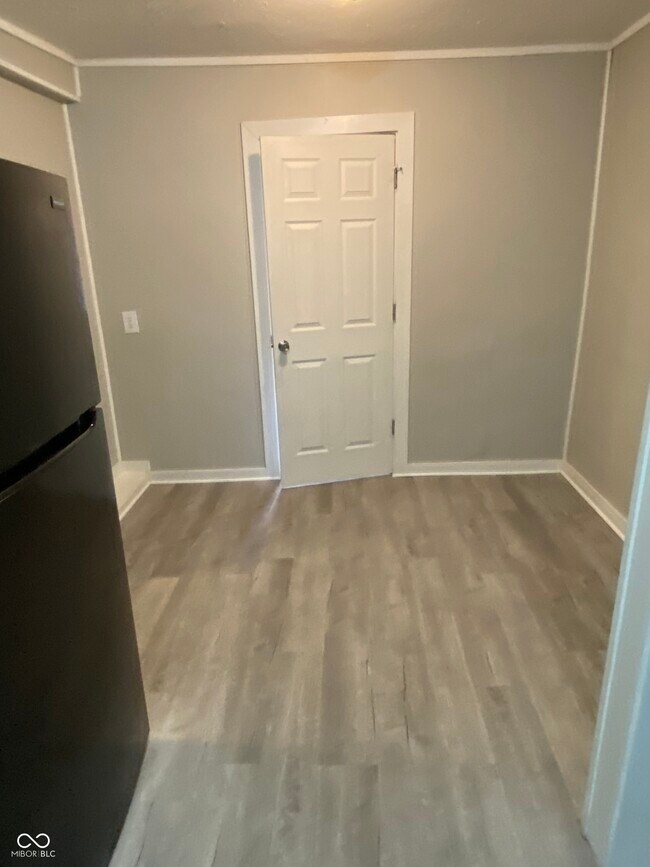 Building Photo - 1820 S M St