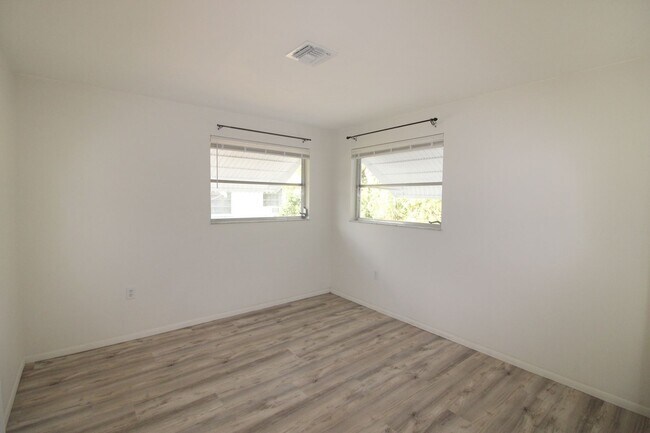 Building Photo - Venice East Annual House for Rent