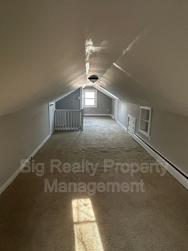 Building Photo - 10 Boraten Rd