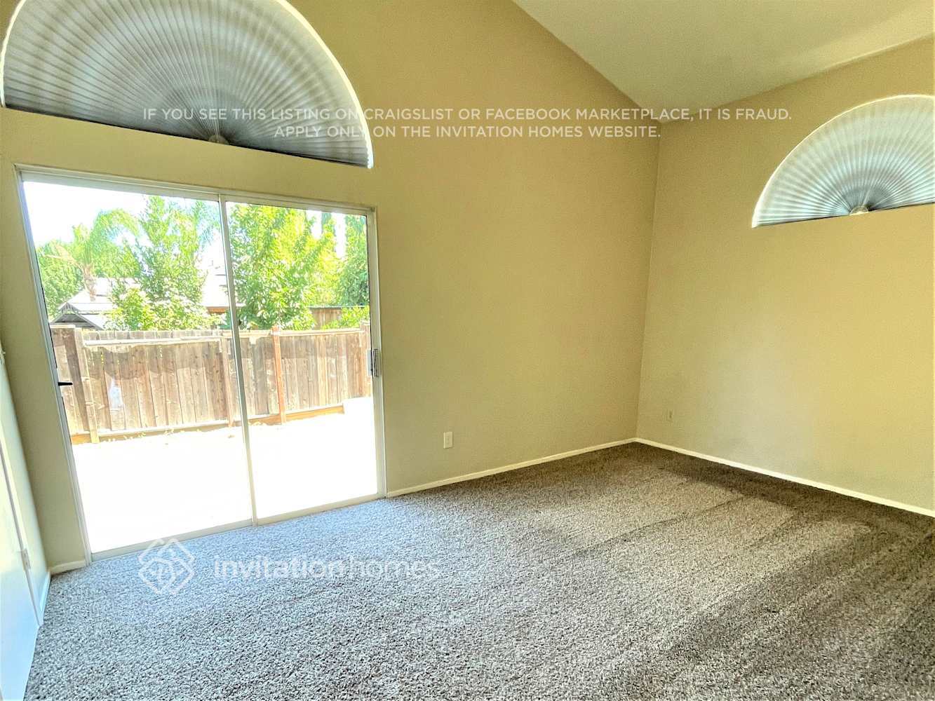 Building Photo - 1812 Johnson Dr