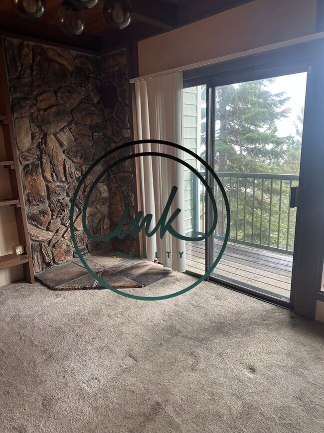 Building Photo - TR331#14-331 TRAMWAY DR #14