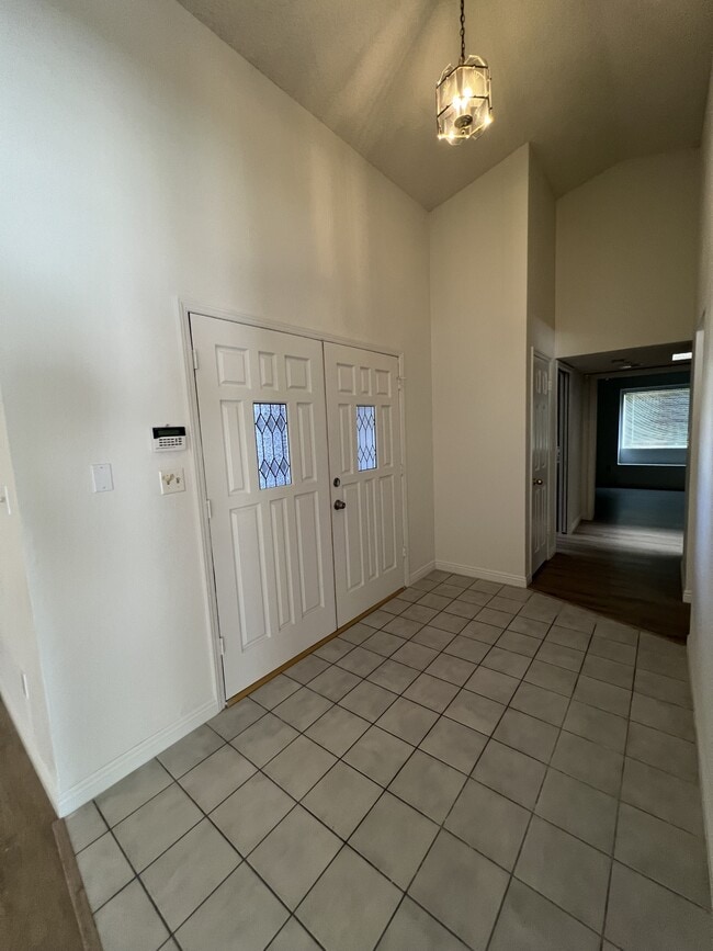 Building Photo - 14009 Christella Ct