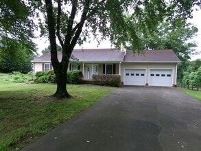 Building Photo - Kernersville Location