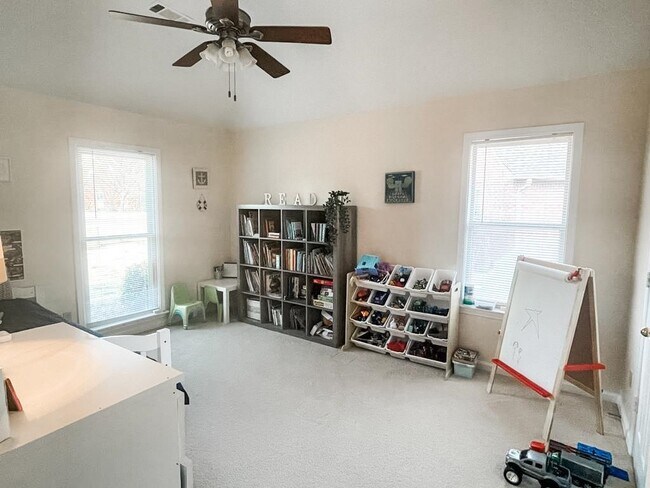 Building Photo - 610 Grand Steeple Cove