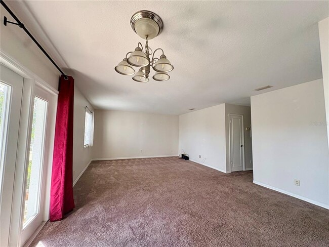 Building Photo - 204 Pompano Dr SE