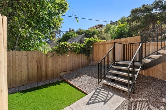 Building Photo - 3646 Curlew St