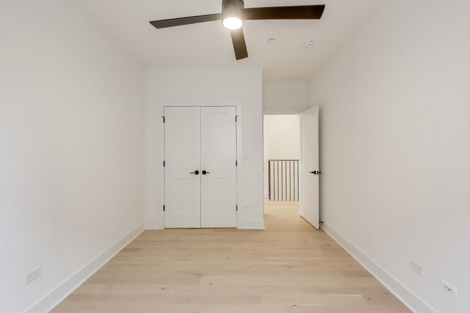 Building Photo - 1619 W Lawrence Ave