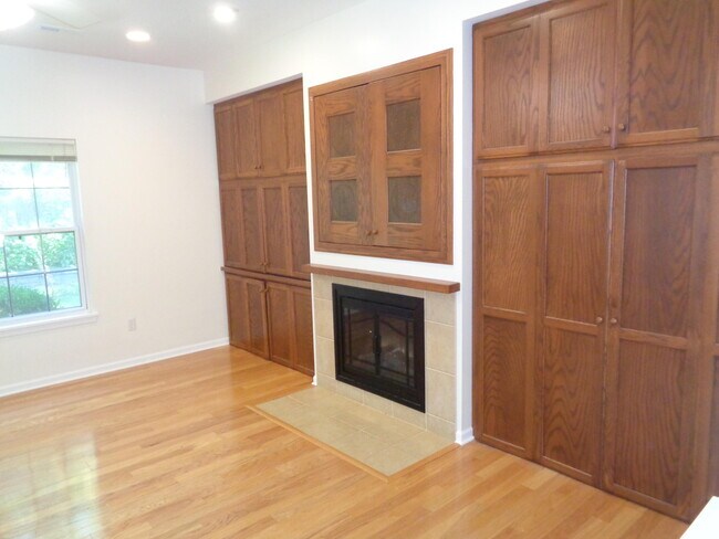 Building Photo - 3604 Woods Edge Rd
