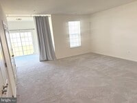 Building Photo - 9610 Eaves Dr