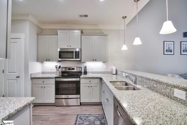 Building Photo - 826 Stonebriar St