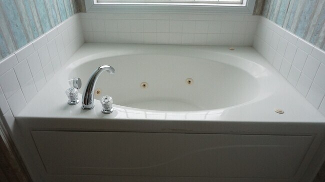 Building Photo - 104 Nesting Ln