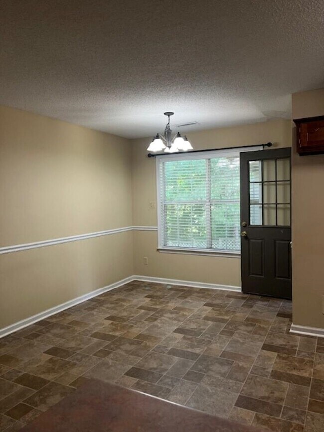 Building Photo - 2972 Woodland Ash Cove