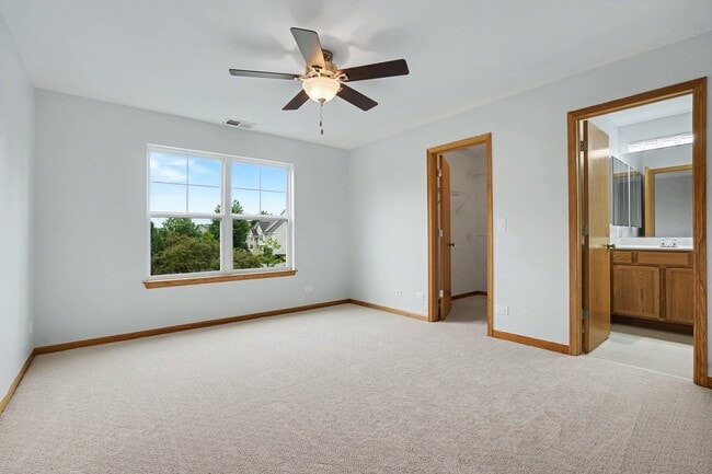 Building Photo - 937 Emerald Dr