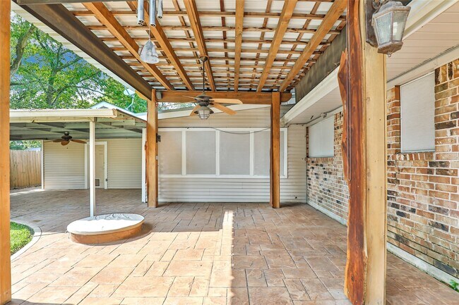 Building Photo - 24531 Whitesail Dr