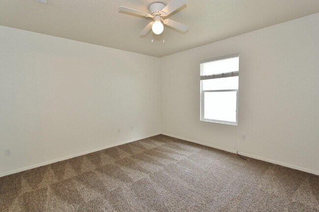 Building Photo - 1208 N Chesire Dr Kuna