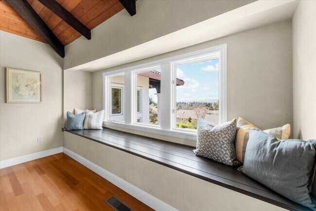 Building Photo - 4 Bedrooms, 3 Bathrooms, Cul-de-sac Location Near Silverado Country Club, Napa
