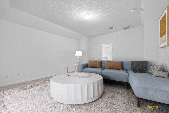 Building Photo - 17629 Shafer Dr
