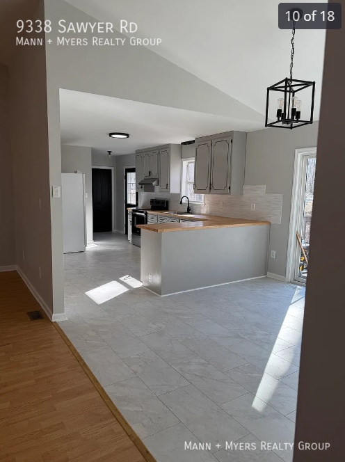 Building Photo - 9338 Sawyer Rd