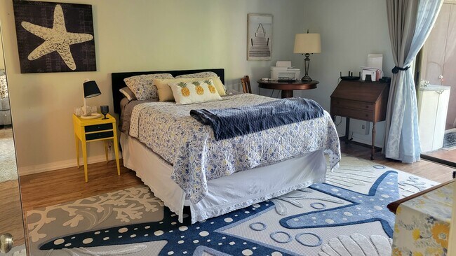 Building Photo - 202 Pinebrook Dr