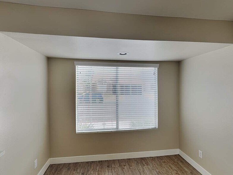 Building Photo - 1613 Fig Palm Ct