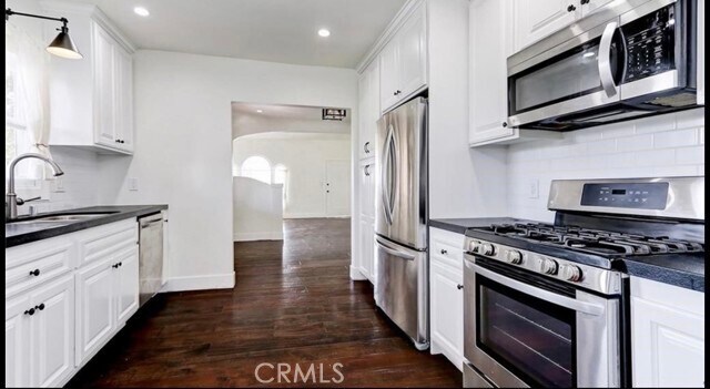 Building Photo - 501 Avenue B Ave