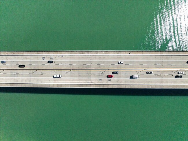 Building Photo - 97 Sunset Dr