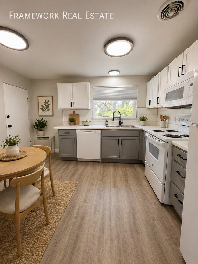 Building Photo - 1685 Reed St