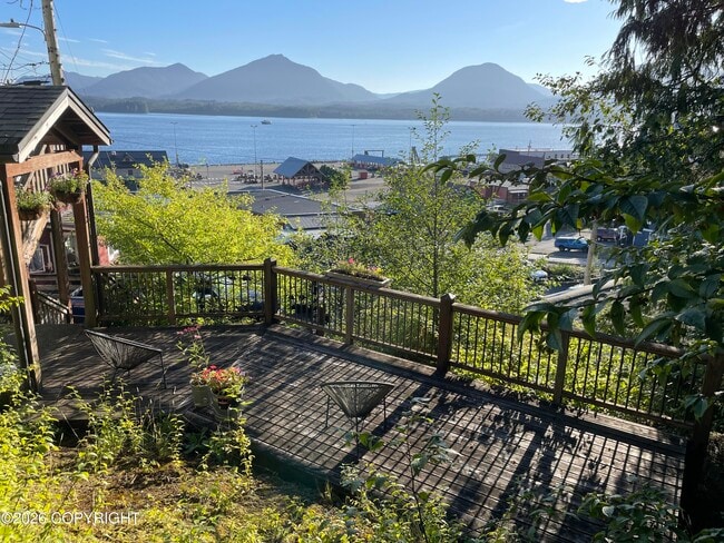 Building Photo - 852 Boardwalk