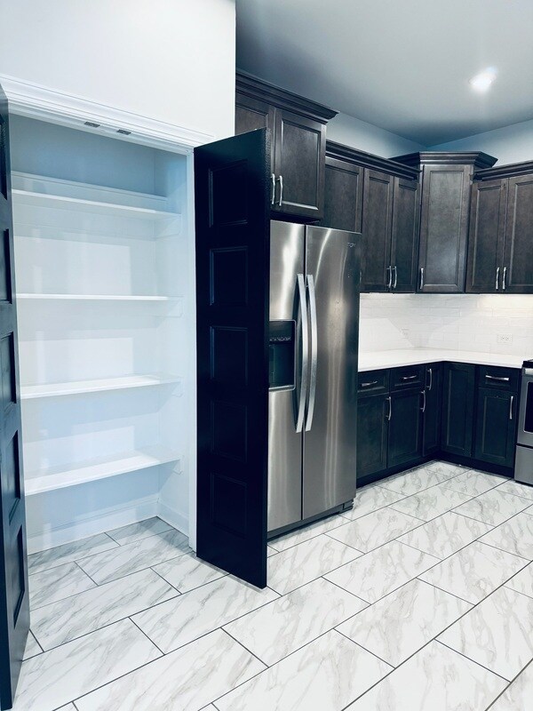 Building Photo - 310 W Horton St