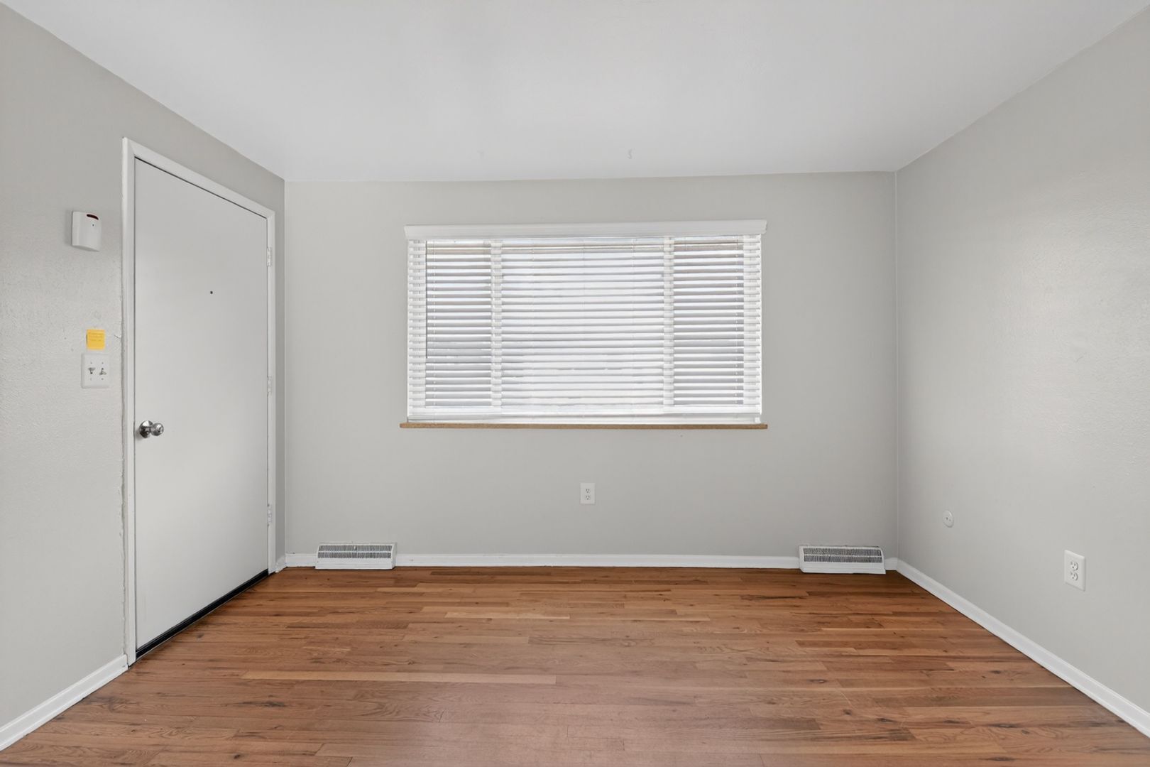 Building Photo - 6014 S Prince St