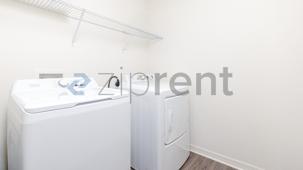 Building Photo - 613 Sarner Pass Wy.