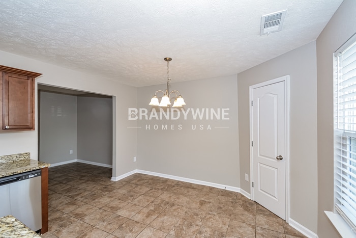 Building Photo - 507 Nixon Way