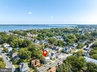 Building Photo - 817 Locust St