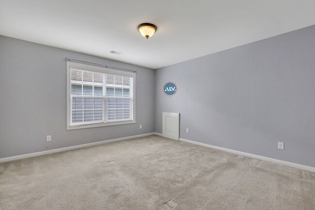 Building Photo - Beautiful Home In The Heart of Bluffton - ...