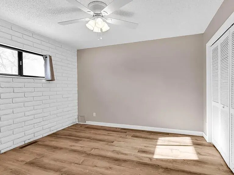 Building Photo - 610 N Orchard Ave